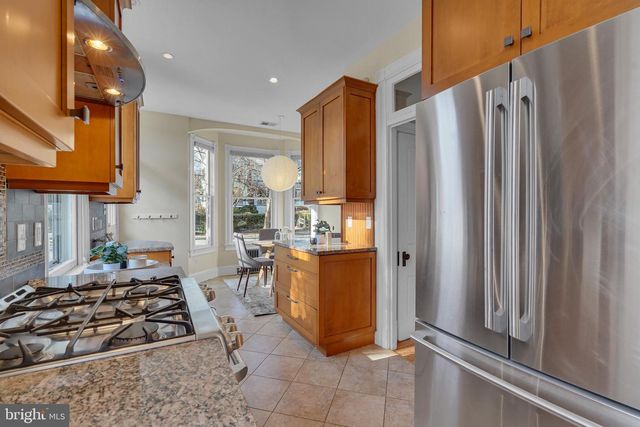 10312 KENSINGTON PKWY, Kensington, MD 20895