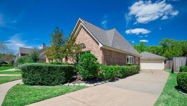 3411 Honeylocust Drive, Sugar Land, TX 77479