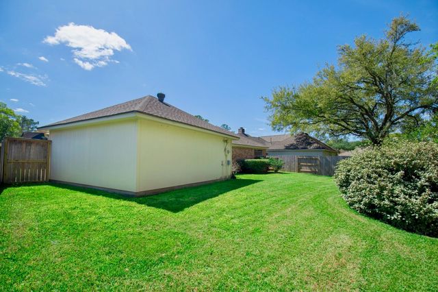 3411 Honeylocust Drive, Sugar Land, TX 77479