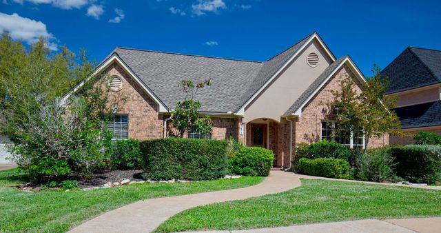 3411 Honeylocust Drive, Sugar Land, TX 77479