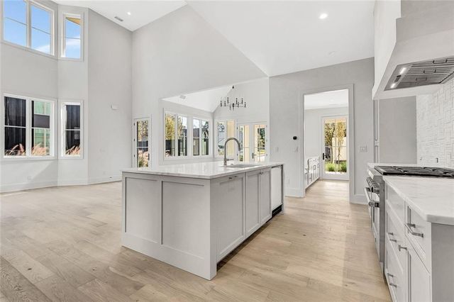 100 Carlyle Lane, Fayetteville, GA 30214