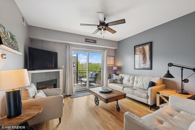 437 W North Avenue 404, Chicago, IL 60610