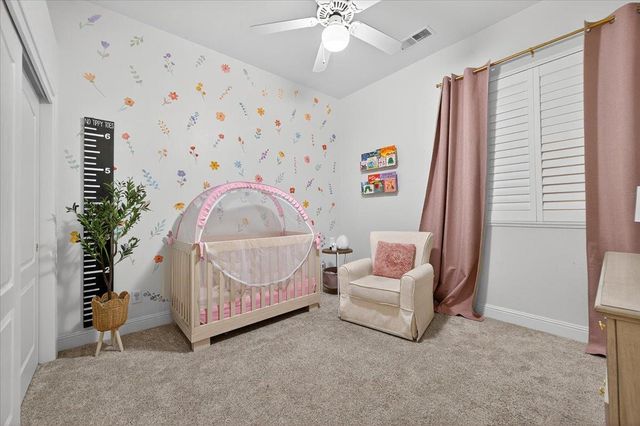 2946 Roberts Avenue, Clovis, CA 93611