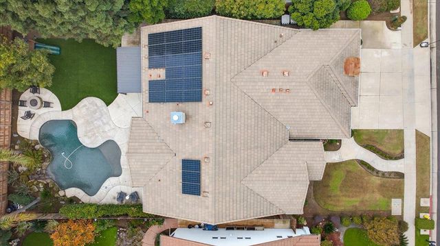 2946 Roberts Avenue, Clovis, CA 93611