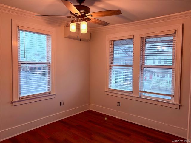 435 Beach 124 Street, Rockaway Park, NY 11694