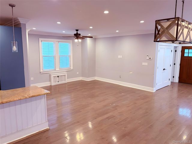 435 Beach 124 Street, Rockaway Park, NY 11694