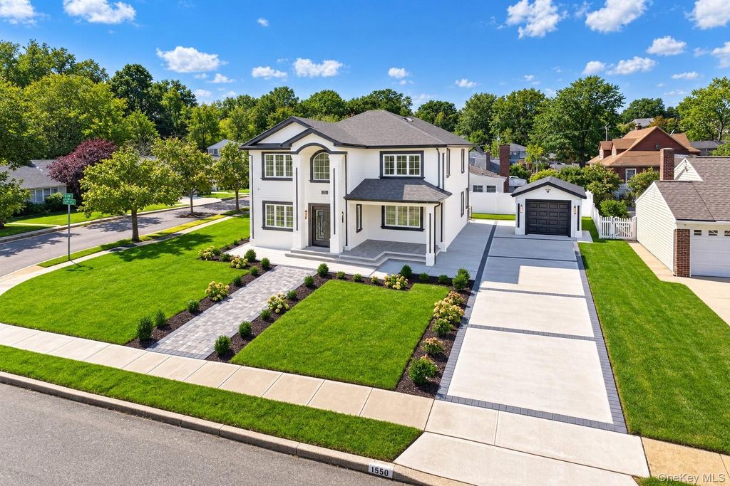 1550 Debra Place, Valley Stream, NY 11580 — photo 3