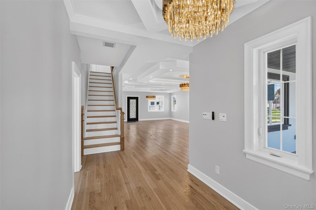 1550 Debra Place, Valley Stream, NY 11580 — photo 5