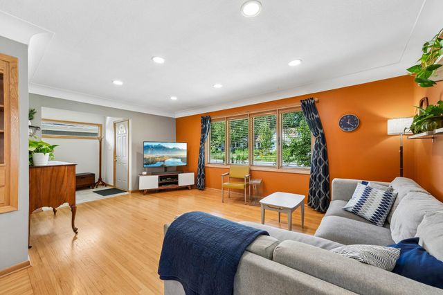 5749 Upton Avenue S, Minneapolis, MN 55410