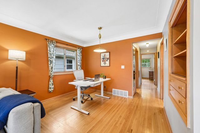 5749 Upton Avenue S, Minneapolis, MN 55410