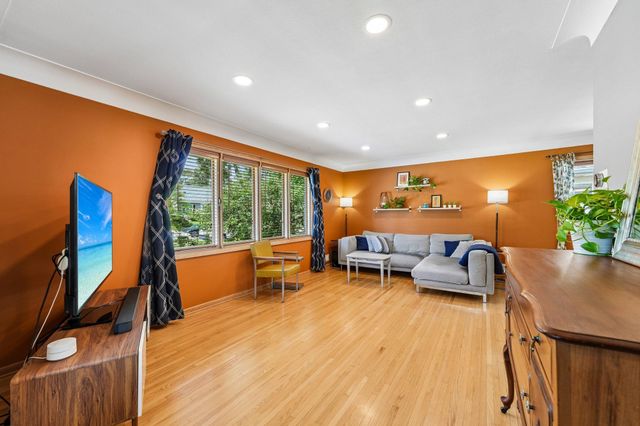 5749 Upton Avenue S, Minneapolis, MN 55410
