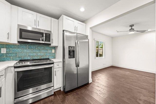 638 SW 4th Avenue, Boynton Beach, FL 33426