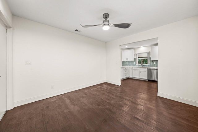 638 SW 4th Avenue, Boynton Beach, FL 33426