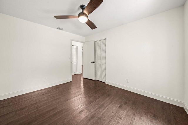 638 SW 4th Avenue, Boynton Beach, FL 33426
