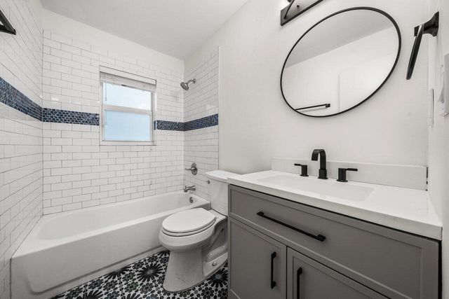 638 SW 4th Avenue, Boynton Beach, FL 33426