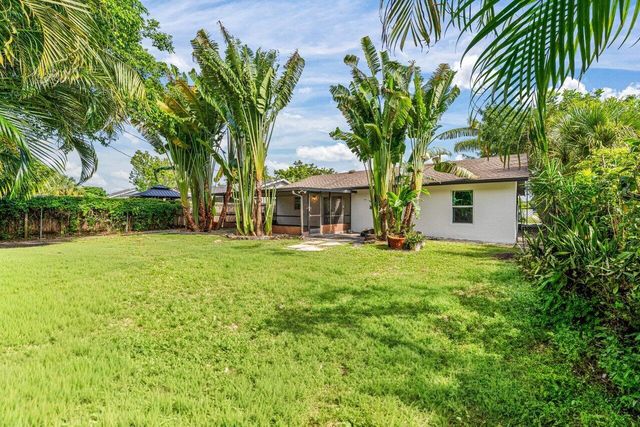 638 SW 4th Avenue, Boynton Beach, FL 33426