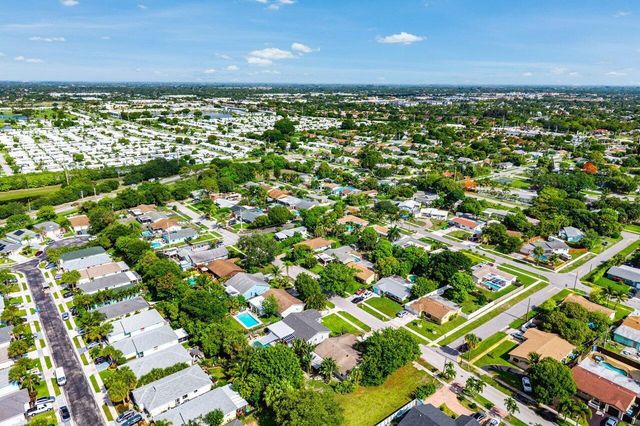 638 SW 4th Avenue, Boynton Beach, FL 33426