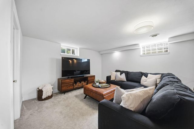 7045 Oliver Avenue S, Richfield, MN 55423