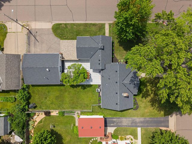 7045 Oliver Avenue S, Richfield, MN 55423