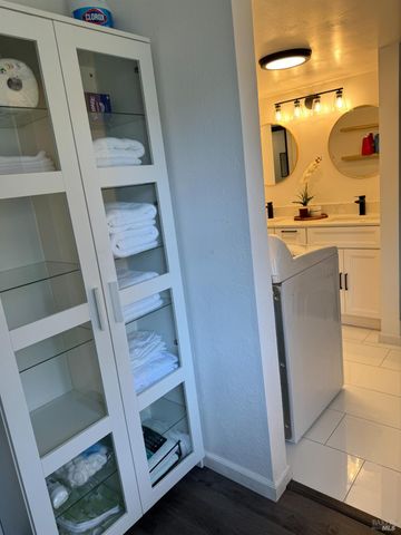 674 Willow Ave, Ukiah, CA 95482