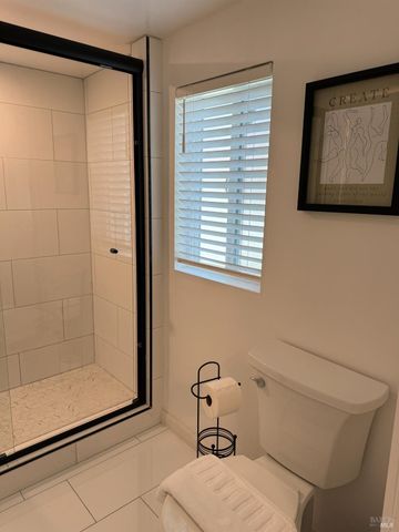 674 Willow Ave, Ukiah, CA 95482