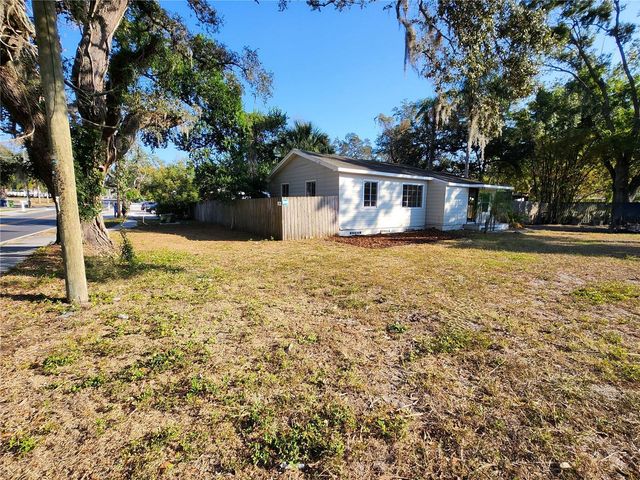 803 W SITKA STREET, Tampa, FL 33604