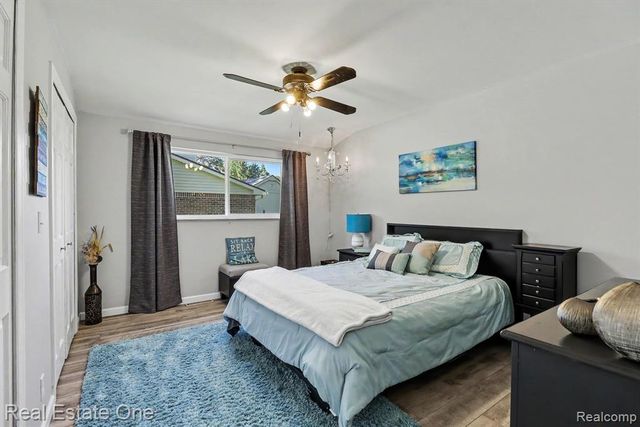 310 Pine Tree Rd Road, Lake Orion, MI 48362