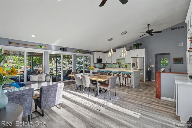 310 Pine Tree Rd Road, Lake Orion, MI 48362