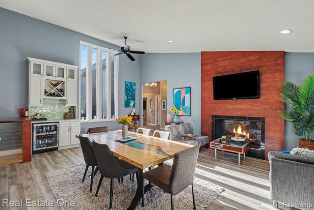 310 Pine Tree Rd Road, Lake Orion, MI 48362
