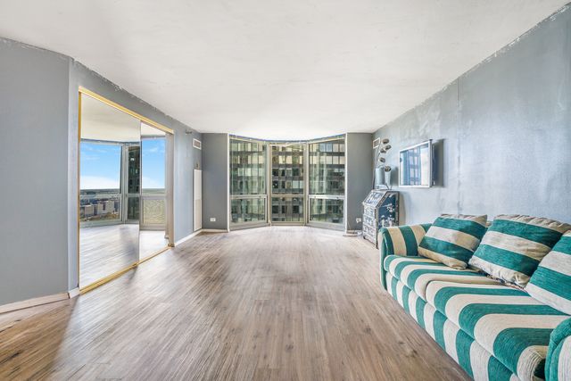 195 N Harbor Drive 4105, Chicago, IL 60601