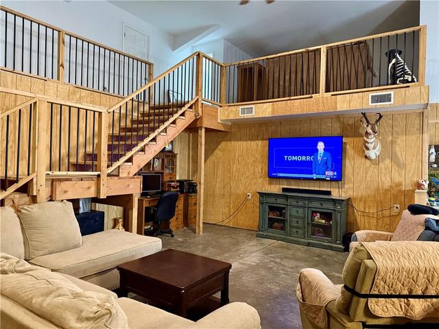 27212 E 307th Street, Harrisonville, MO 64701