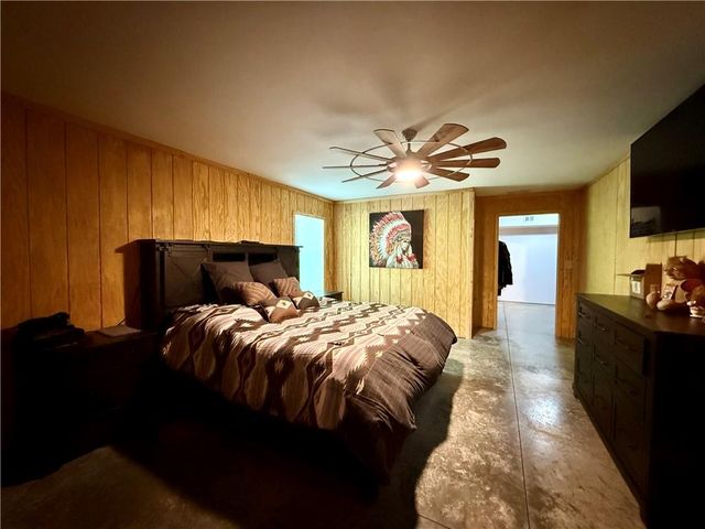 27212 E 307th Street, Harrisonville, MO 64701