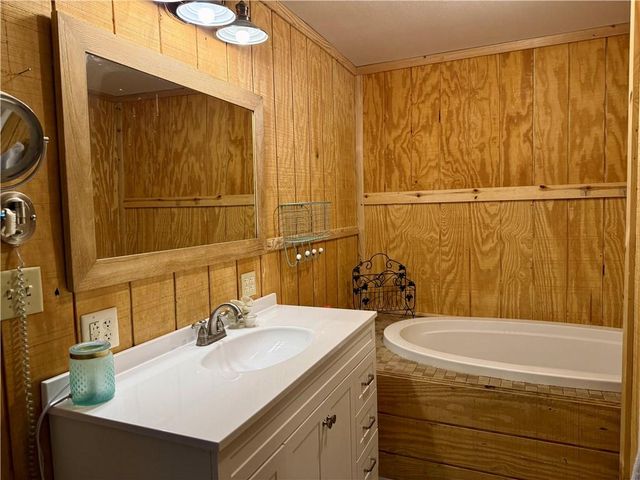27212 E 307th Street, Harrisonville, MO 64701
