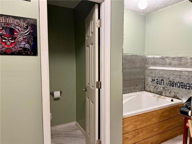 27212 E 307th Street, Harrisonville, MO 64701