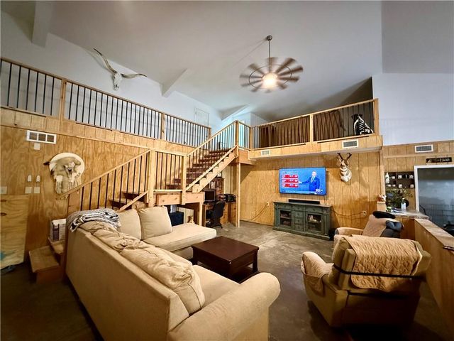 27212 E 307th Street, Harrisonville, MO 64701