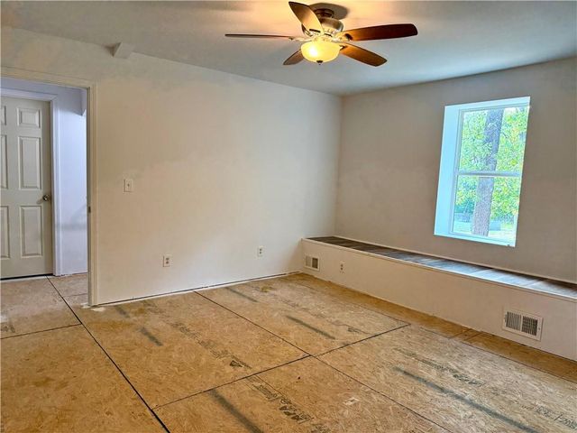 27212 E 307th Street, Harrisonville, MO 64701