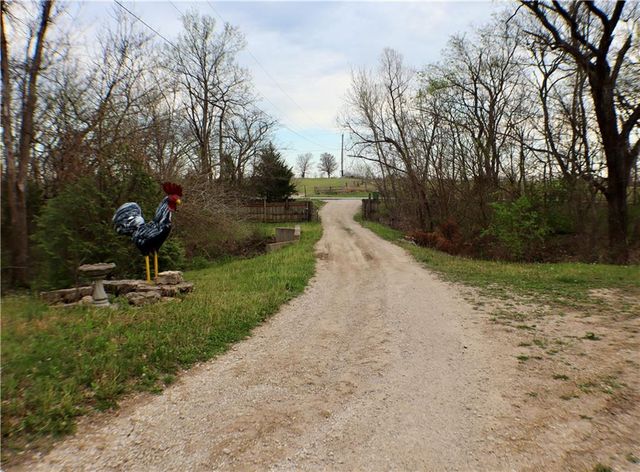 27212 E 307th Street, Harrisonville, MO 64701