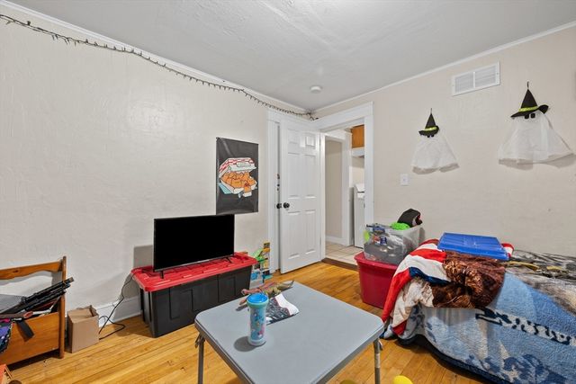 23 Twine Hurst Pl, Southbridge, MA 01550