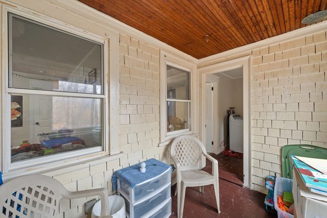 23 Twine Hurst Pl, Southbridge, MA 01550