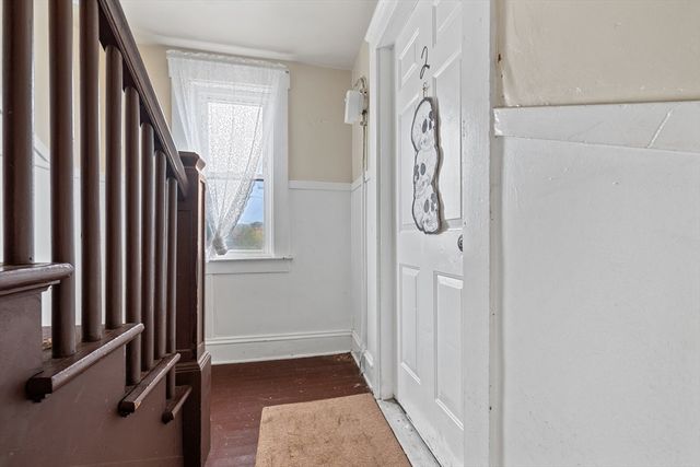 23 Twine Hurst Pl, Southbridge, MA 01550