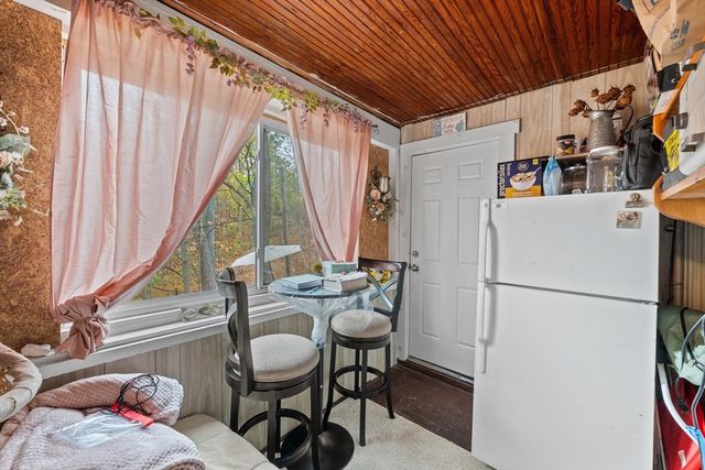 23 Twine Hurst Pl, Southbridge, MA 01550