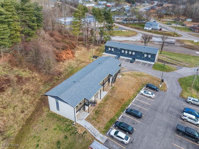 46 Parkway Place, Vienna, WV 26105