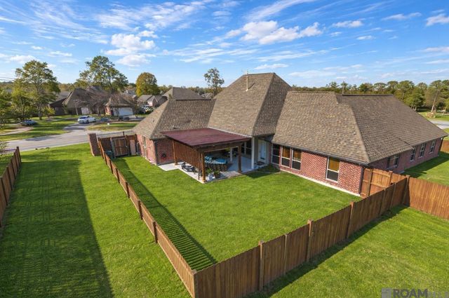 10210 Indian Creek Dr, Denham Springs, LA 70726