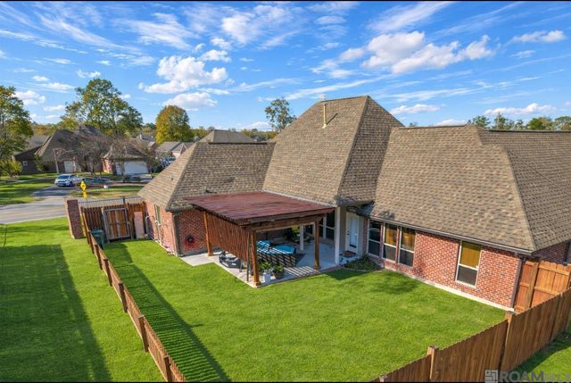 10210 Indian Creek Dr, Denham Springs, LA 70726