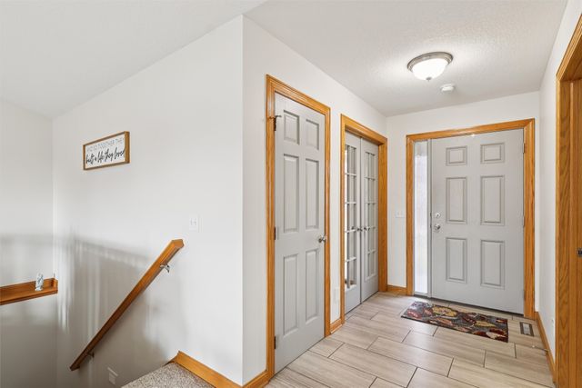 15714 Aurora Avenue, Urbandale, IA 50323