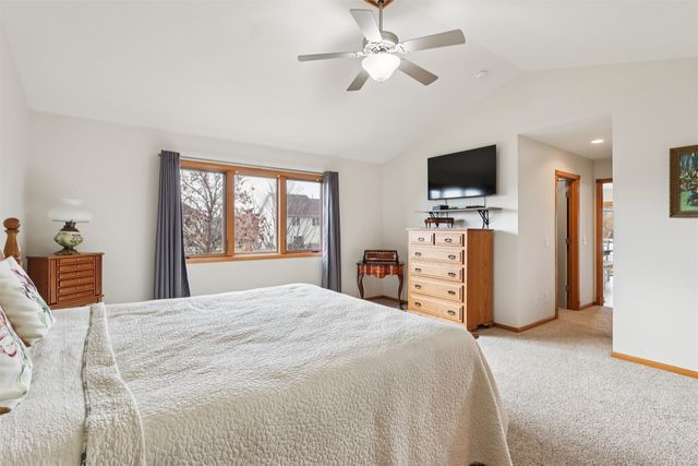 15714 Aurora Avenue, Urbandale, IA 50323