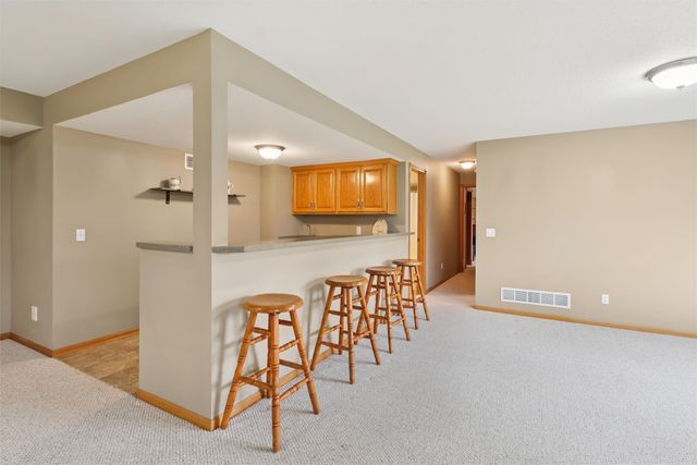 15714 Aurora Avenue, Urbandale, IA 50323