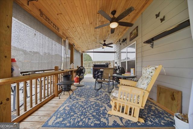 40 Darby Lane, Adairsville, GA 30103