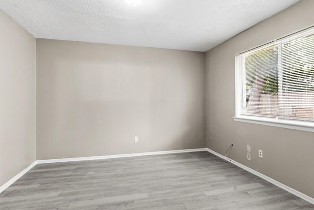 4550 Chestergate Drive, Spring, TX 77373