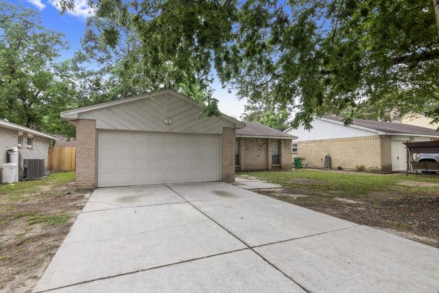 4550 Chestergate Drive, Spring, TX 77373